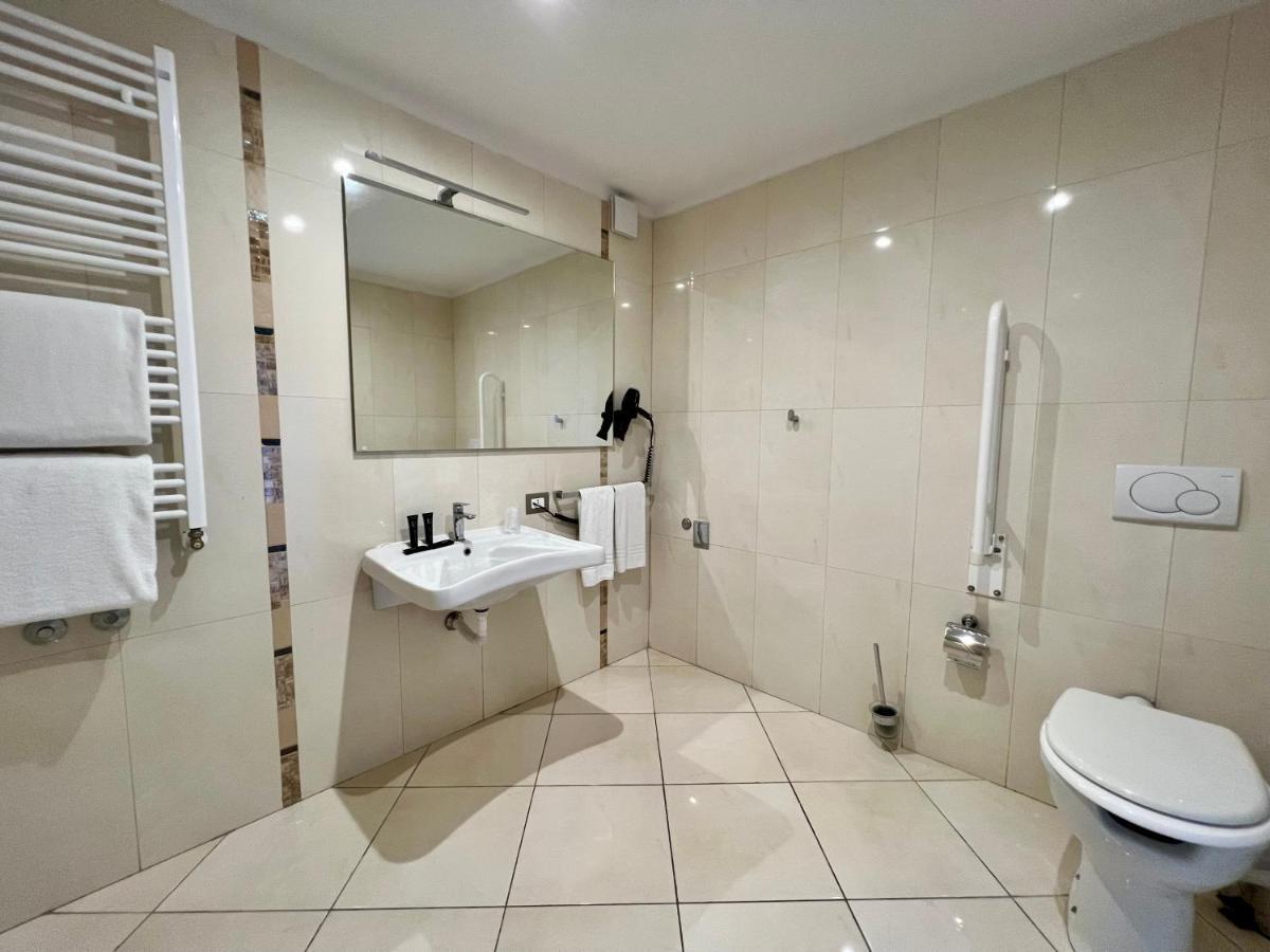 Toscana Sport Resort Calambrone Ngoại thất bức ảnh