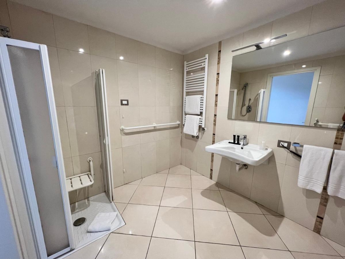 Toscana Sport Resort Calambrone Ngoại thất bức ảnh