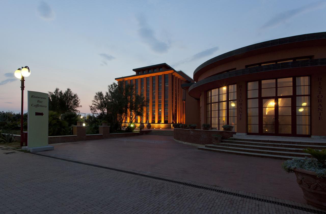 Toscana Sport Resort Calambrone Ngoại thất bức ảnh